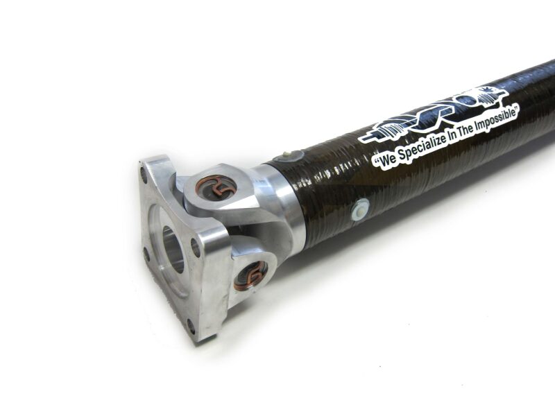 DSS 15-24 Ford F150 4WD Reg. Cab Short Bed (9.75in Rear End) 3.8in Carbon Fiber Driveshaft (1400HP+)
