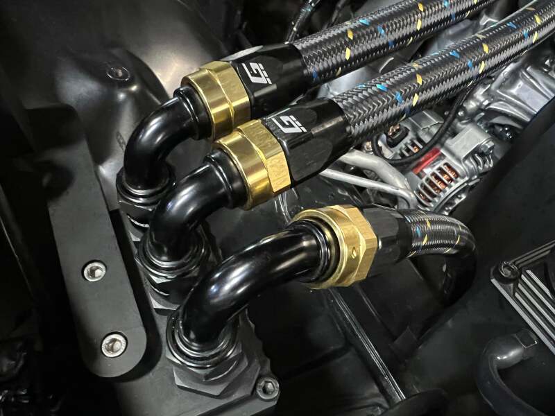 GReddy AN10 Straight Swivel Hose End - Black/Gold Anodized